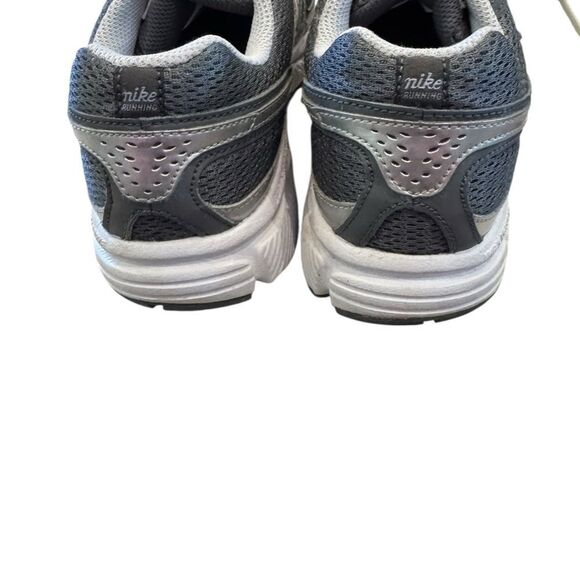 Nike Dart 7 (VII) Size 7.5 in Womens 7.5 (38) | Mercari Nike Dart VII Women’s Grey Silver Running Shoes Sneakers 7.5